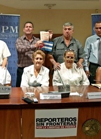 Seven Released Cuban Political Prisoners Arrive In Spain The New American   Cubans In Madrid T Ap.001 